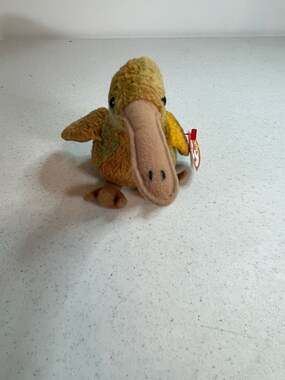 Ty Beanie Baby Beak the Kiwi Bird Plush (1998 Retired)
